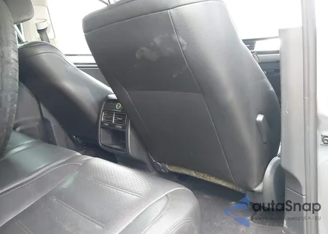 2011 Volkswagen Touareg Vr6 Sport z USA, uszkodzony, nr VIN WVGFF9BP0BD003690